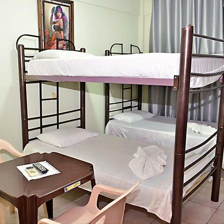 Hostal Ibiza Санта-Крус-де-ла-Сьерра Экстерьер фото