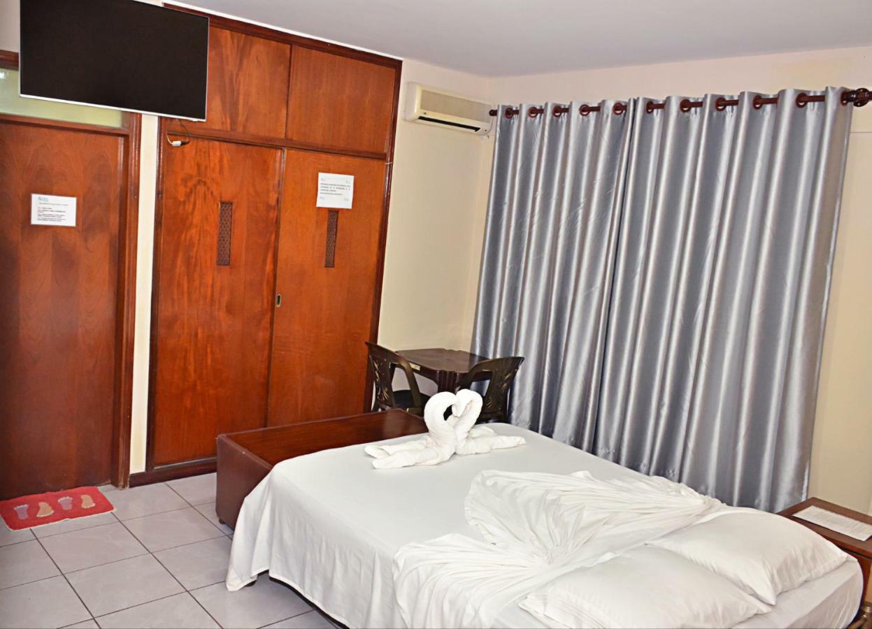 Hostal Ibiza Санта-Крус-де-ла-Сьерра Экстерьер фото