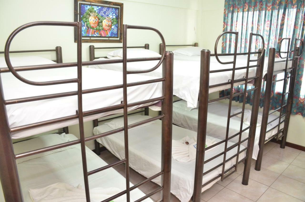 Hostal Ibiza Санта-Крус-де-ла-Сьерра Экстерьер фото